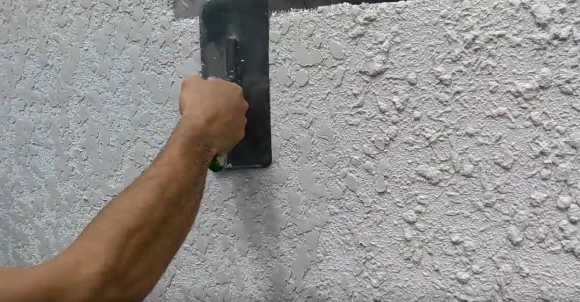 Штукатурка шуба на доме: как сделать своими руками (фото, видео)