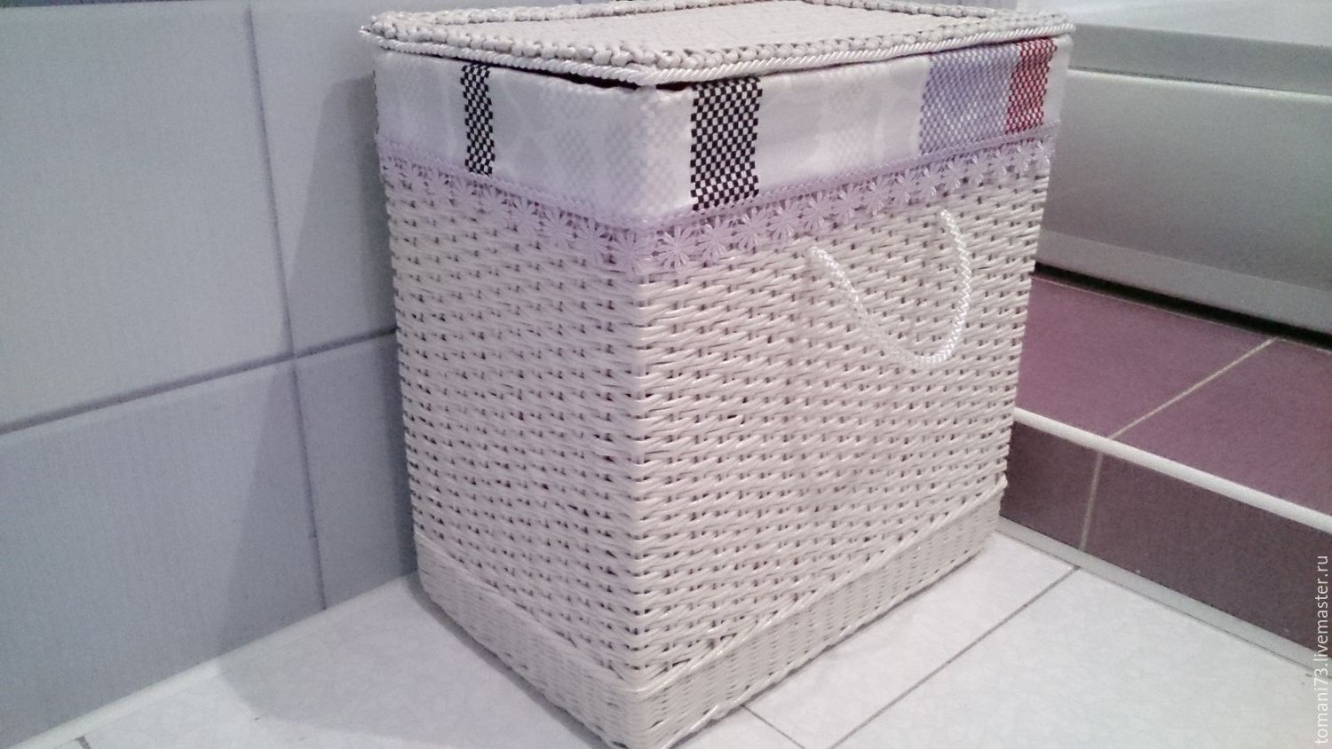 Корзина для белья в ванную — фото идеи красивого сочетания в интерьере