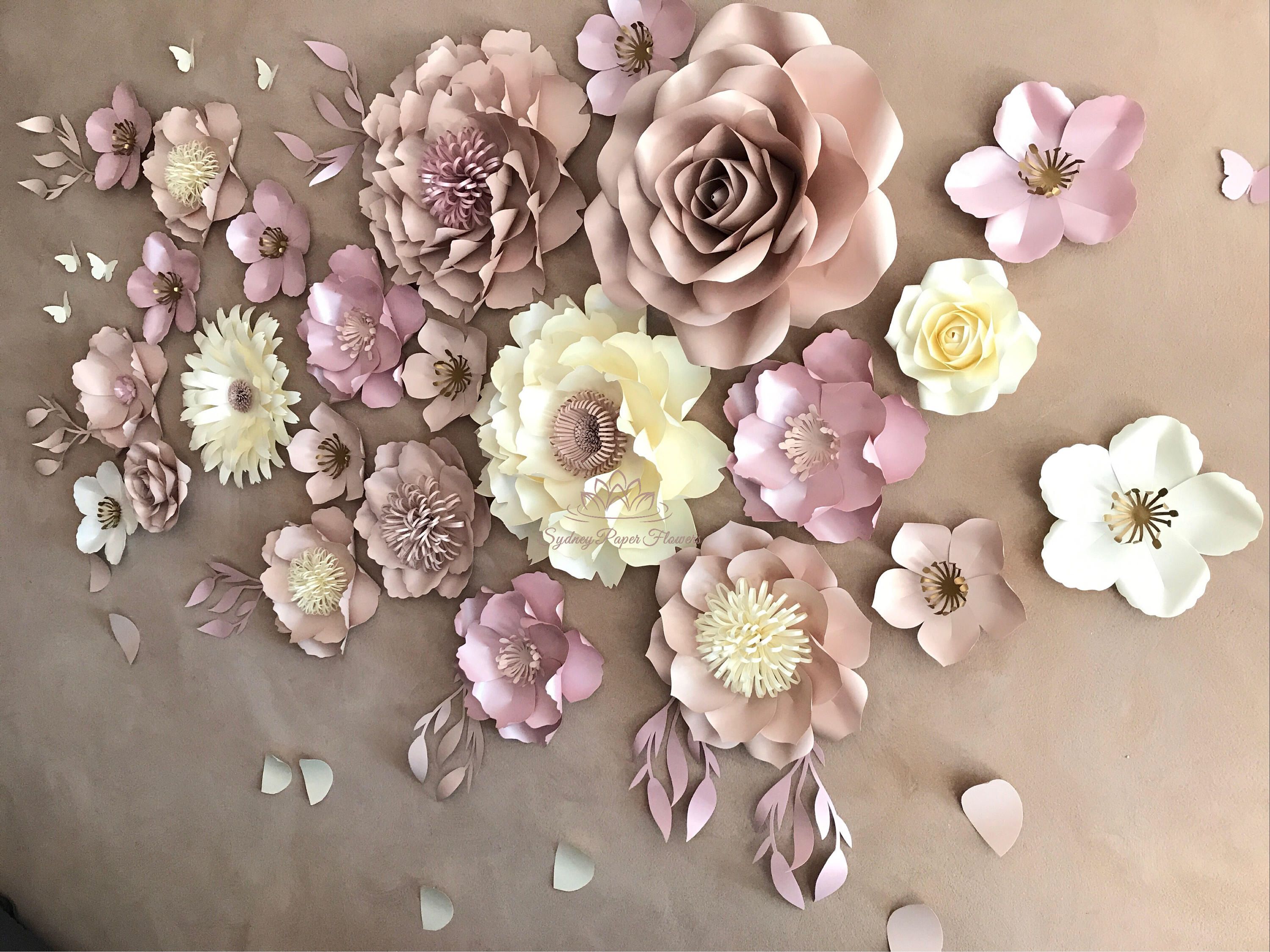 Как сделать цветы на стену из бумаги: идеи, выбор материала, мастер-классы - samvsestroy.ru