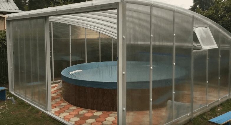 Каркасный бассейн в теплице из поликарбоната: плюсы и минусы, расчеты, изготовление своими руками, фото вариантов | house-fitness.ru