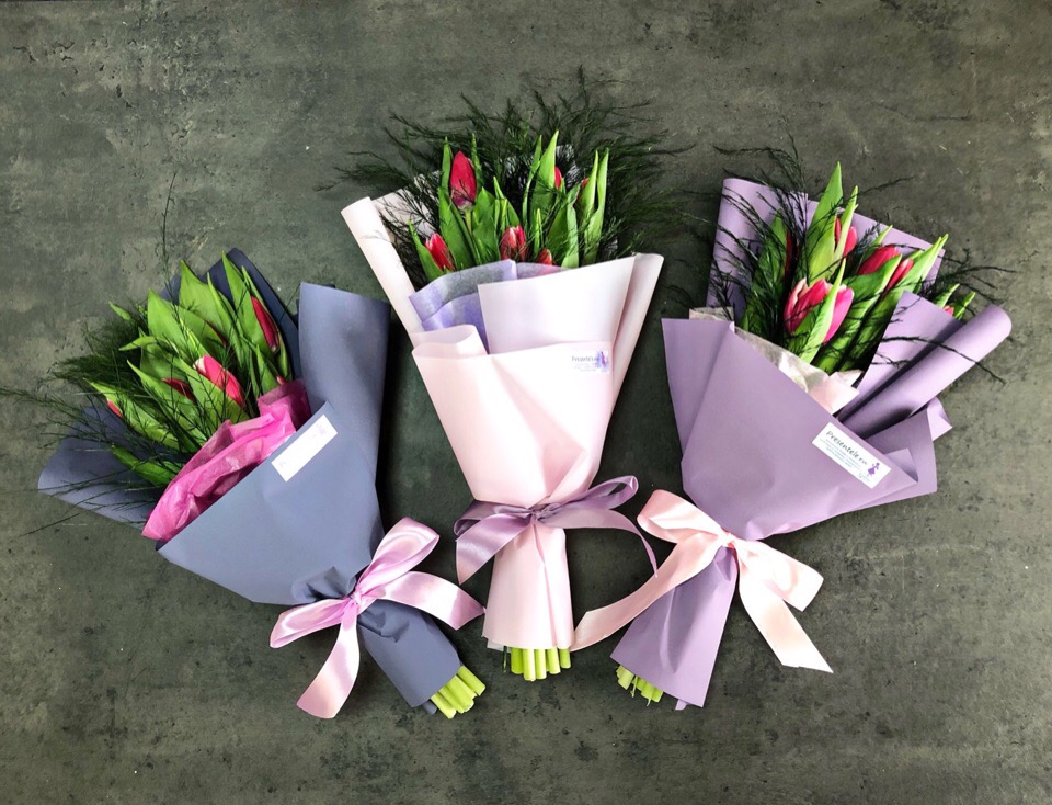 Как красиво упаковать букет цветов своими руками: оригинальные идеи
