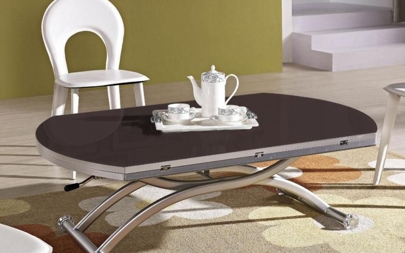 Удобный складной стол для гостиной: 3 механизма трансформации