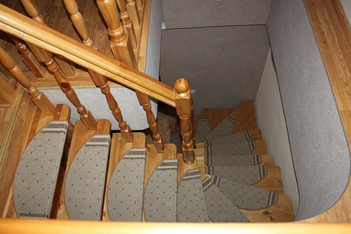 Какая лестница на второй этаж лучше для частного дома: советы профессионалов