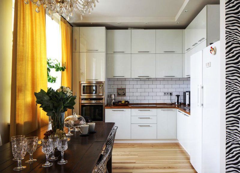 Бело-коричневая кухня: оформление дизайна в различных комбинациях
бело-коричневая кухня: оформление дизайна в различных комбинациях