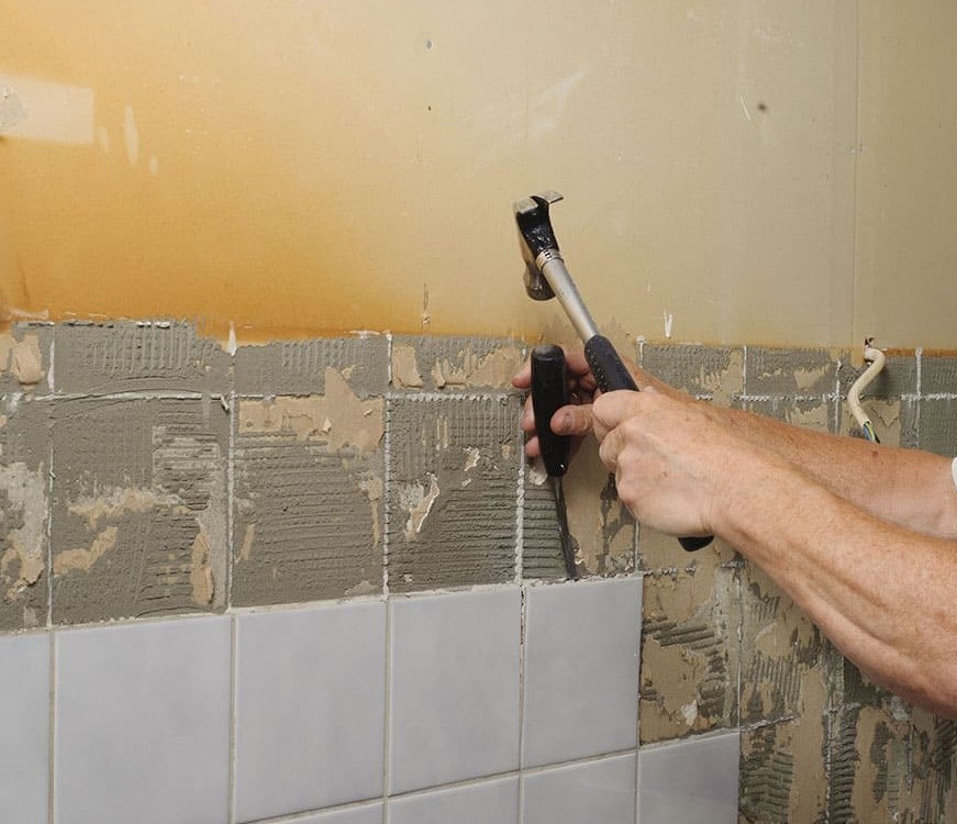 Как правильно подготовить стены под плитку в ванной