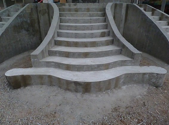 Делаем бетонную лестницу сами: 6 преимуществ