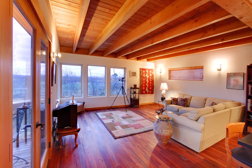 Деревянный потолок, отделка потолка деревянными панелями