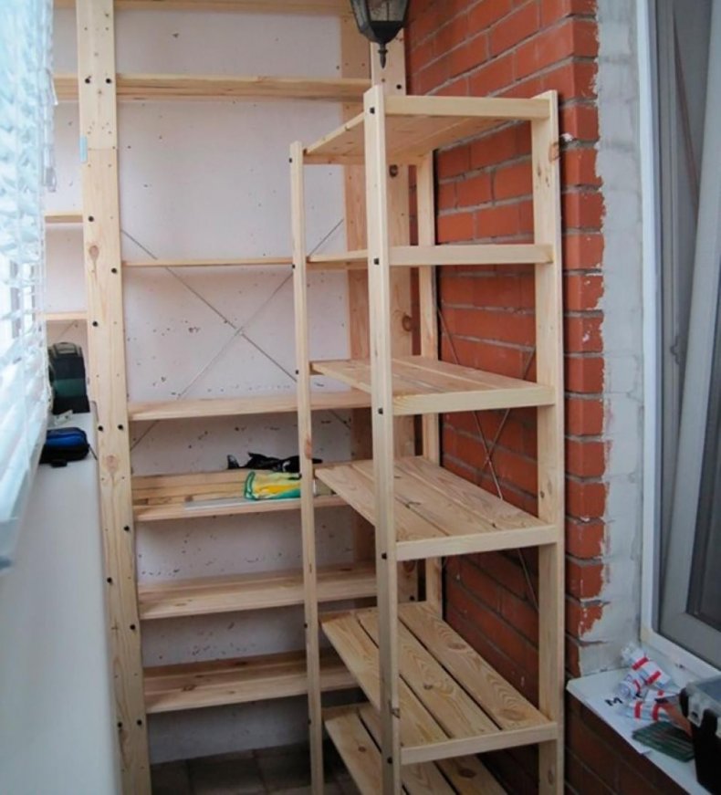 Полки на балконе – лучшие идеи и советы как сделать и оформить места хранения своими руками