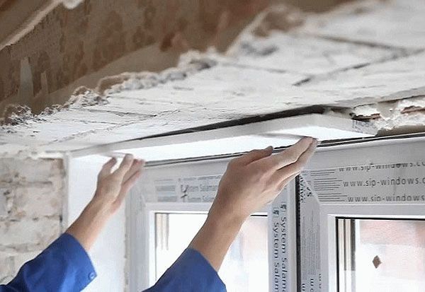 Как утеплить откосы внутри дома: как лучше отделать пластиковые окна своими руками, как штукатурить и грунтовать, чем оклеить сверху?