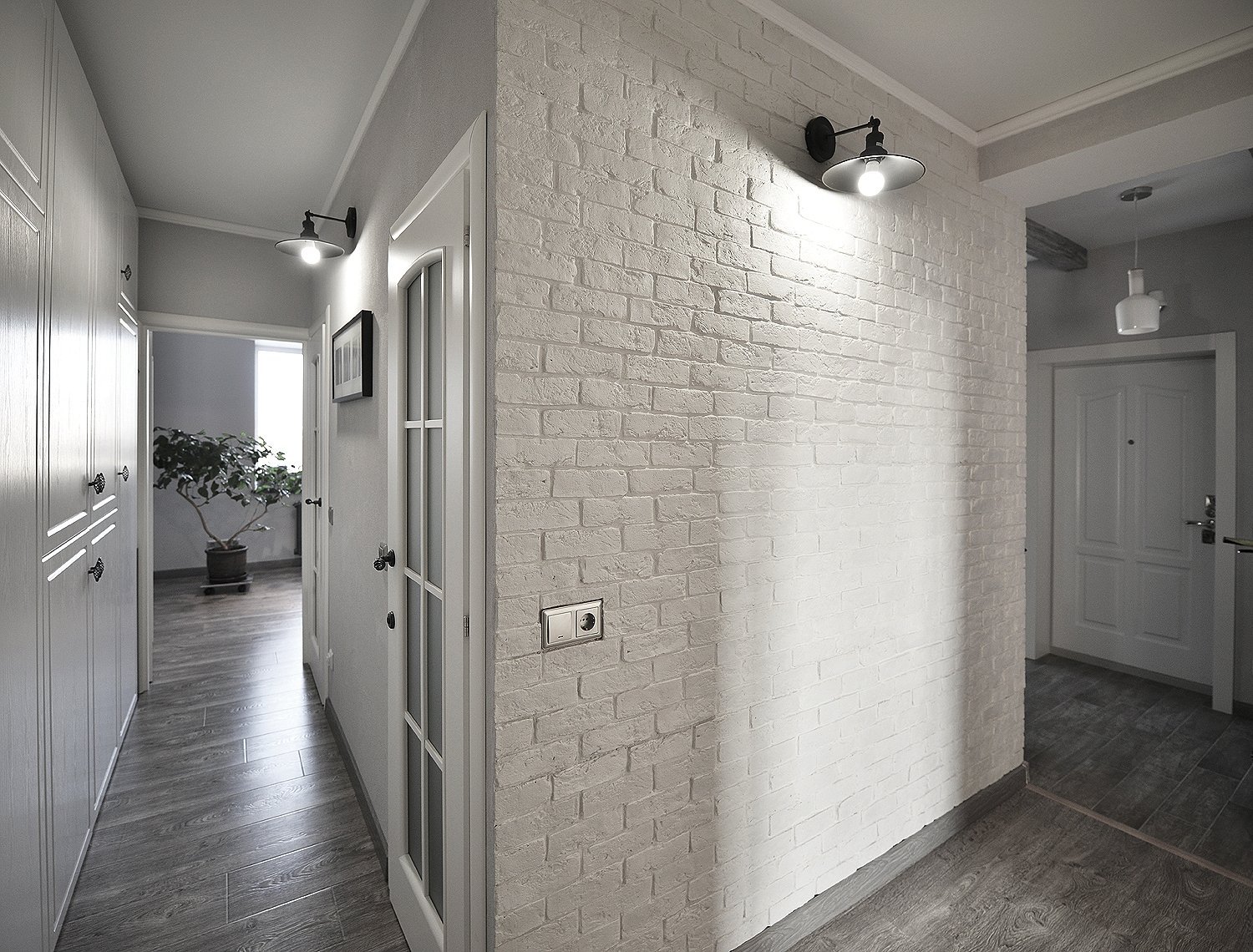 Декоративные кирпичики на стену в коридоре (61 фото) кирпичная белая отделка в интерьере прихожей, в