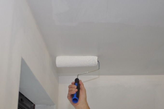 Как покрасить потолок водоэмульсионной краской по старой водоэмульсионке: пошаговая инструкция работ | в мире краски