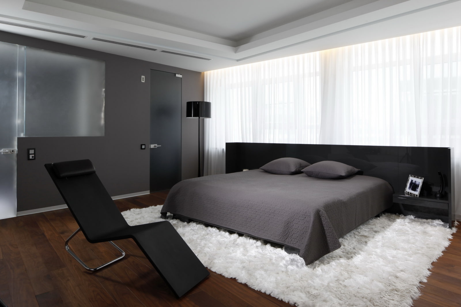 Дизайн спальни в стиле минимализм