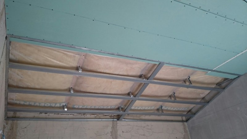 Технология монтажа гипсокартона на потолок два слоя