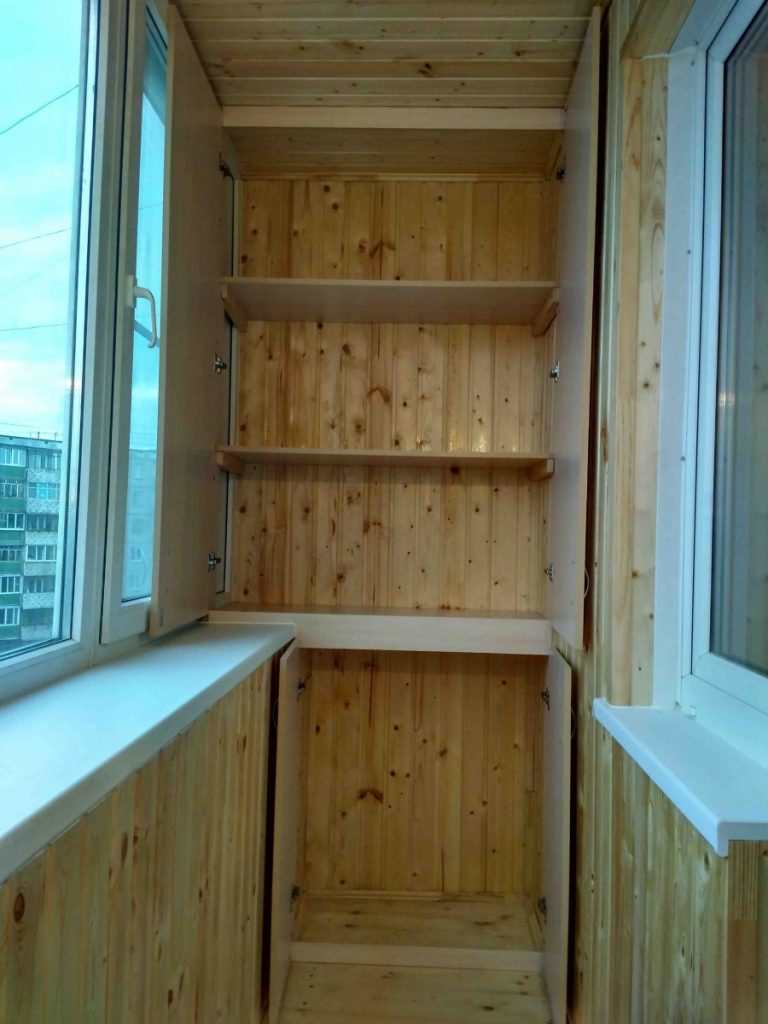 Полки на балконе: лучшие практичные варианты и схемы размещения полок (180 фото и видео)