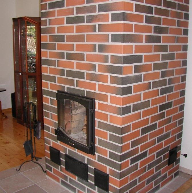 Огнеупорная термостойкая (жаростойкая) плитка для печи и камина: описание