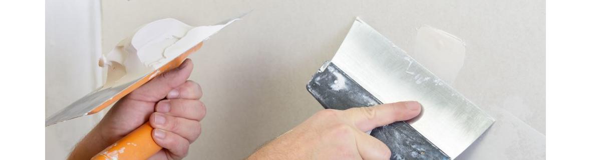 Как выровнять стену шпаклевкой под покраску