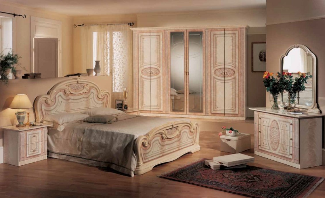 Классические спальни - нюансы классического стиля. подбор цветов и оттенков. разновидности материалов для отделки. рекомендации по освещению, мебели и текстилю (фото + видео)