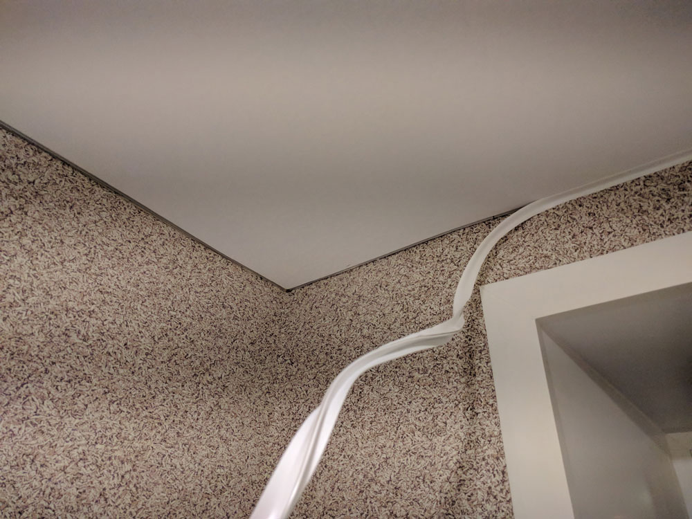 Светодиодная лента под натяжной потолок