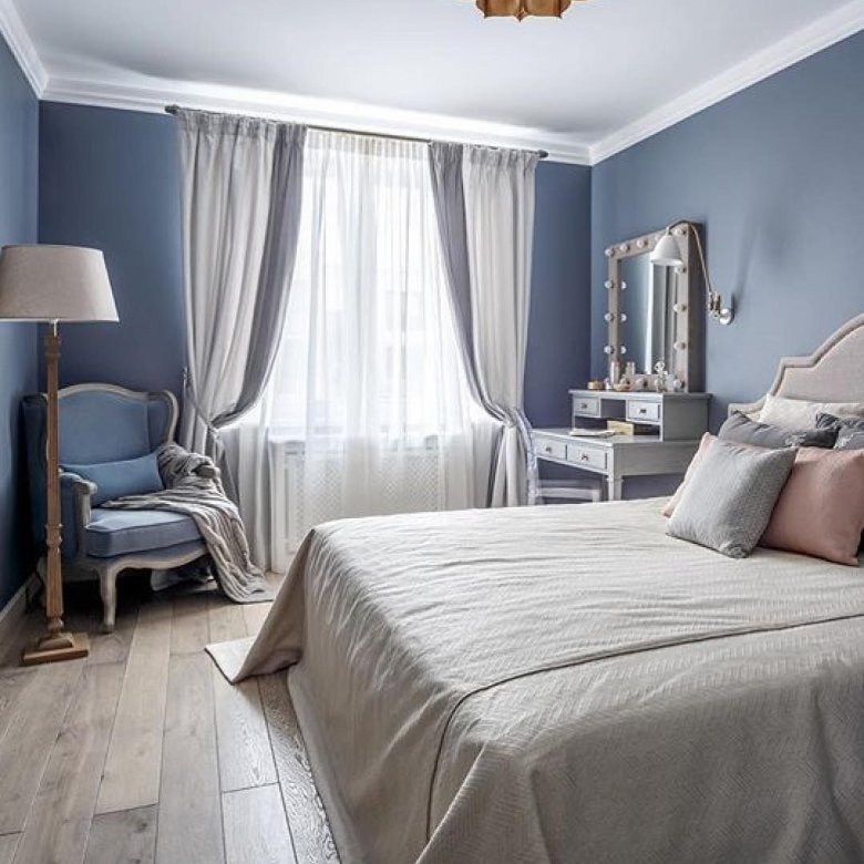 Дизайн спальни в серых тонах: интерьер с яркими акцентами синего, розового и зеленого цвета
 - 29 фото